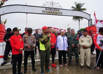 Bupati Kukar Melepas Peserta Napak Tilas Dalam Peringatan Peristiwa Merah Putih