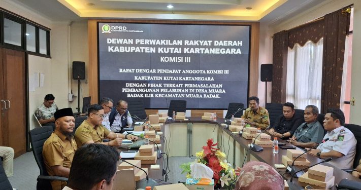 Rapat Dengar Pendapat Komisi III DPRD Kukar
