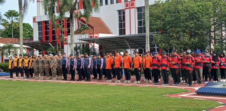 Sekda Kukar Pimpin Apel May Day 2025 : Dorong Kolaborasi demi Kesejahteraan Pekerja