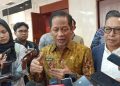 Tim Kementerian Lingkungan Hidup bersama FPIK Unmul meneliti dugaan pencemaran limbah pengeboran PT PHSS di perairan Tanjung Limau, Samarinda