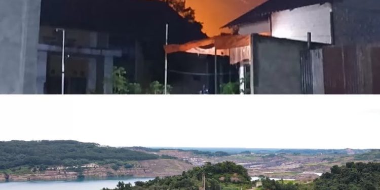 Kobaran api ledakan sumur migas LSE-P715 Pertamina di Sangasanga, Kukar