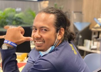 Potret Ishak Wiradikara Az Ketua KOMPAS Kutai Kartanegara saat peluncuran Komunitas Masyarakat Pesisir