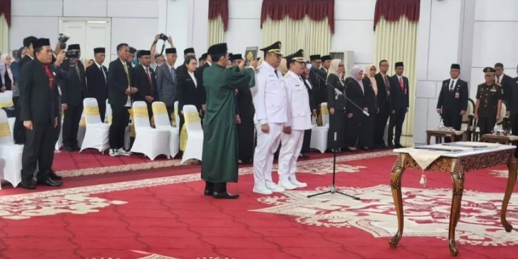 Pelantikan Aulia Rahman Basri dan Rendi Solihin sebagai Bupati dan Wakil Bupati Kukar 2025–2030