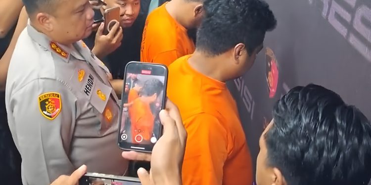 Polisi Samarinda amankan dua aktor intelektual bom molotov di Universitas Mulawarman.