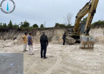 Tambang milik Kades Gas Alam di Muara Badak ditutup sementara oleh Polres Bontang karena belum menunjukkan izin operasional.