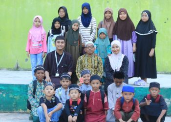 Tebar Benih Generasi Qur’ani, Mahasiswa KKN UINSI Samarinda Gelar Program Tahsin dan Tahfidz di Desa Gas Alam Badak 1